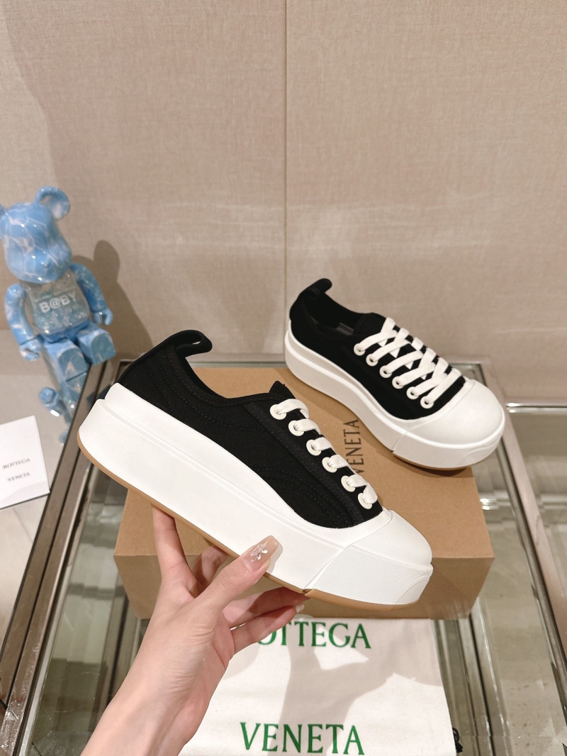 Bottega Veneta Casual Shoes